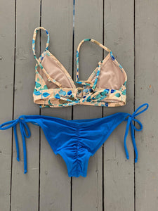 Are you going to a tropical island destination on your next vacation? One of the must-have items is perfect vacation swimwear. This non adjustable triangle bikini top will be the perfect bikini top to wear. Its made with the finest quality of soft and stretchy Lycra to achieve the best fit. Order yours today. @jillesbikinis  
